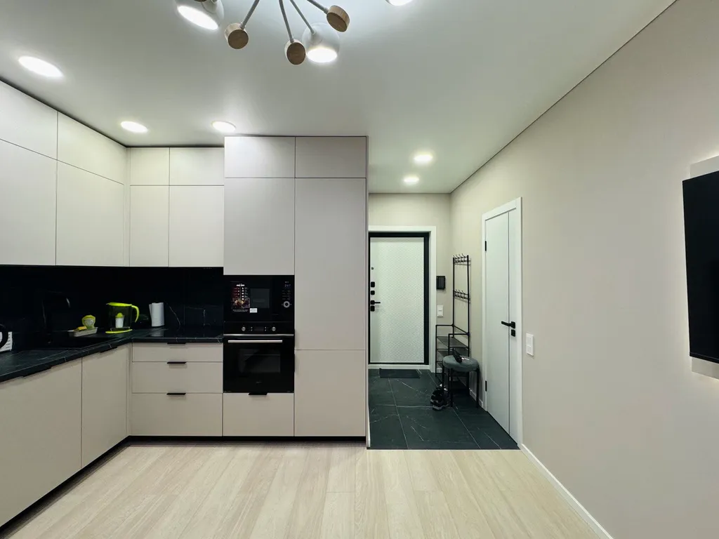 Изысканный апартамент с видом на парк Челюскинцев