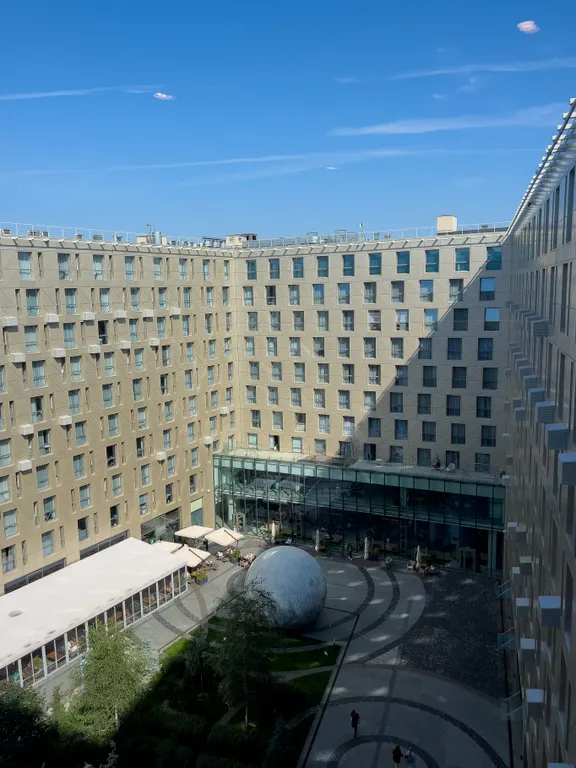Апартаменты в современном комплексе у центра