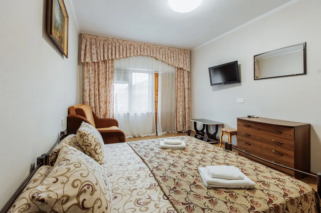 Четырёхместный стандарт у бассейна