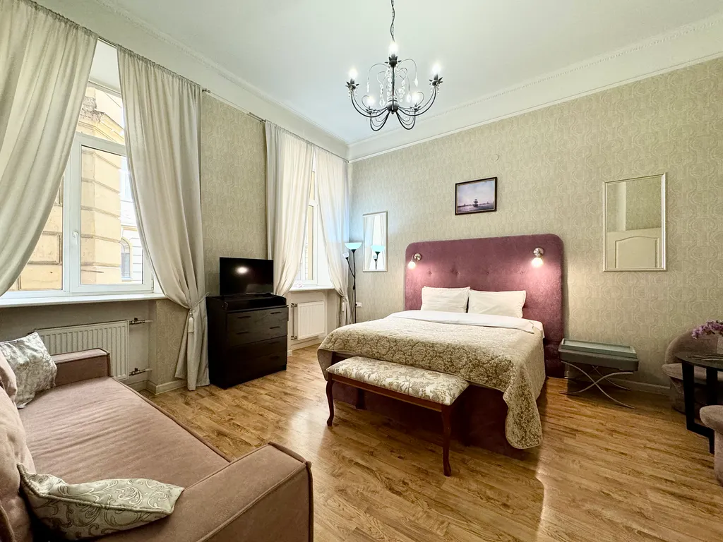 Квартира Просторная квартира возле Эрмитажа - 3 спальни, 2 санузла, парковка — Санкт-Петербург