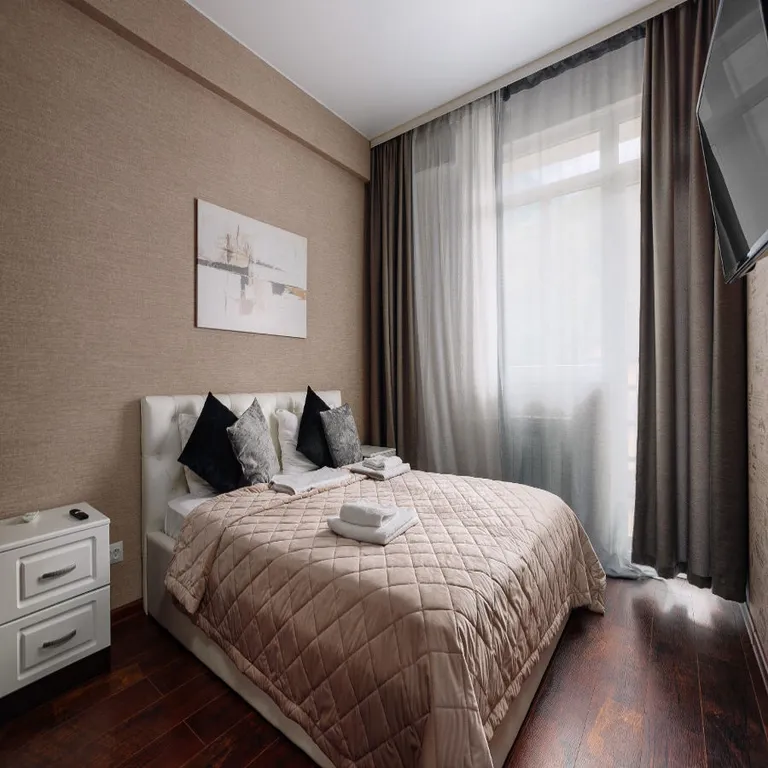 Однокомнатная квартира в центре с видом на горы