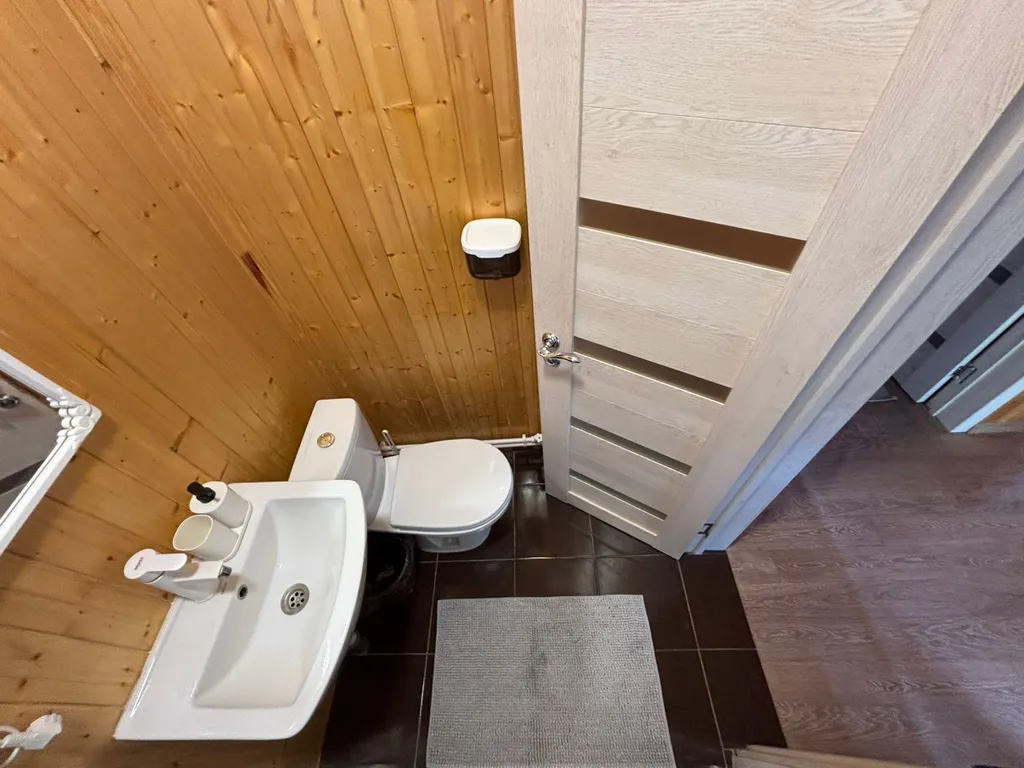 Дом с большой терассой