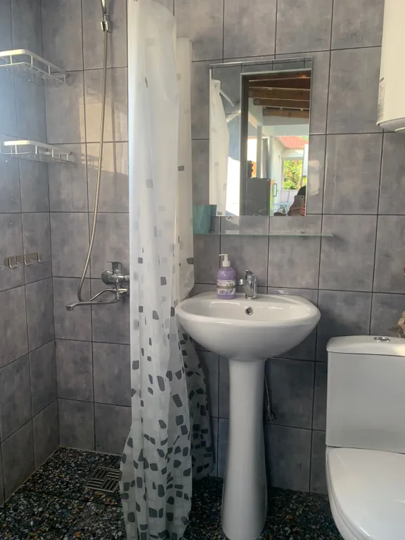 Квартира 3-комнатная Квартира — Сухум