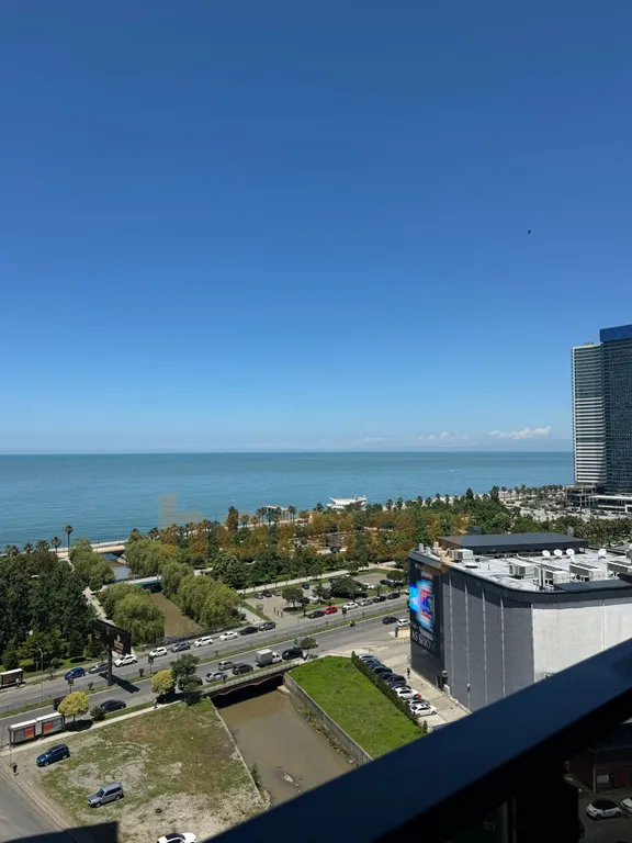 Студия с видом на море