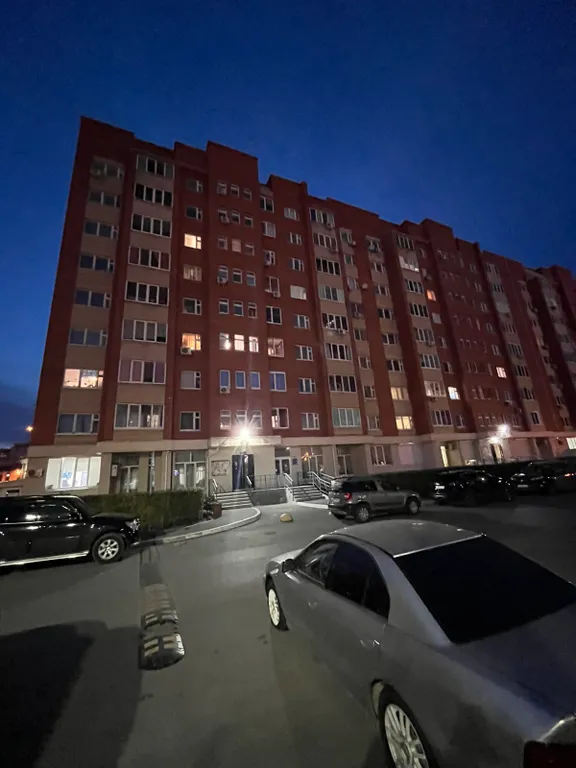 Квартира Просторная квартира, рядом с аквапарком Лето Лето — Тюмень