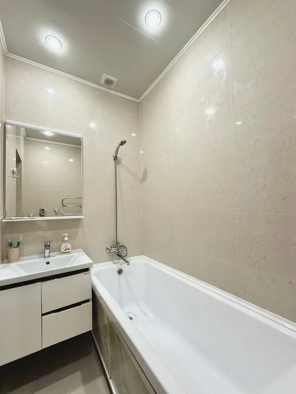 3-комнатная с отдельным входом, центр, работаем с юр/лицами