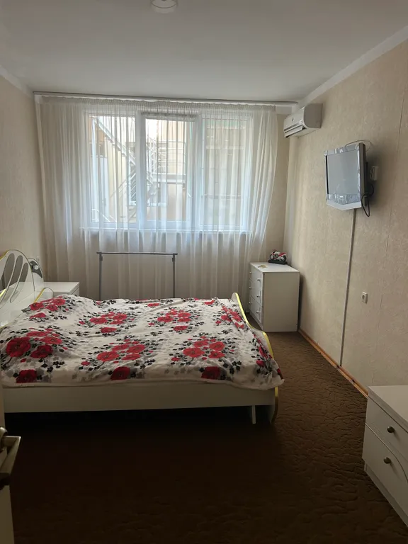 Номер на берегу моря