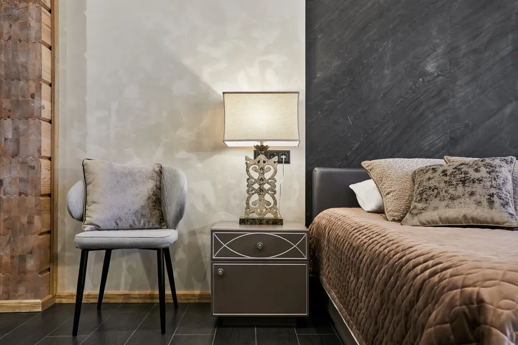 Полулюкс с кроватью размера kihg-size и видом на озеро