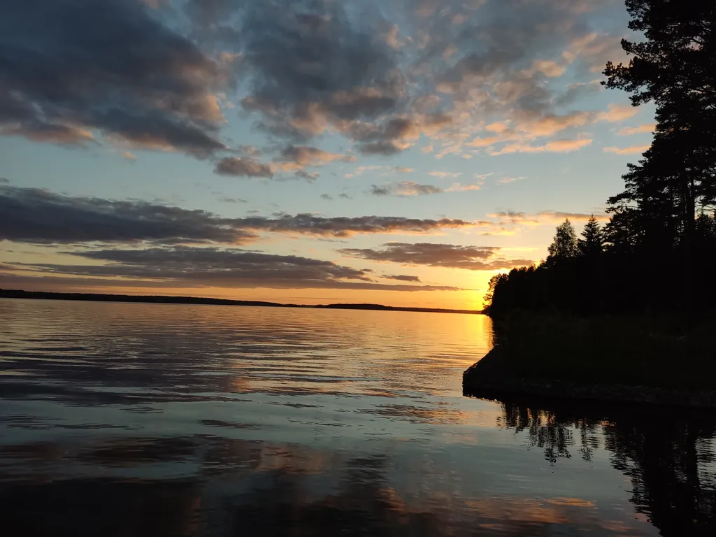 Коттедж Коттедж на озере Волго на Селигере в сосновом бору — Турбаза Чайка