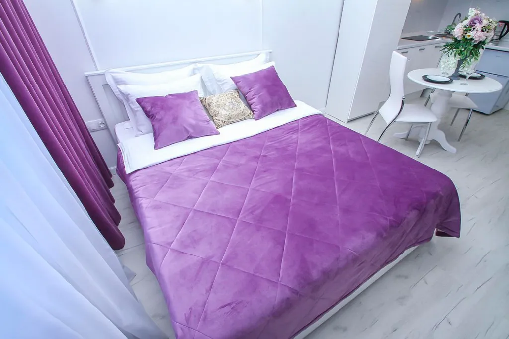 Студия с дизайнерским ремонтом