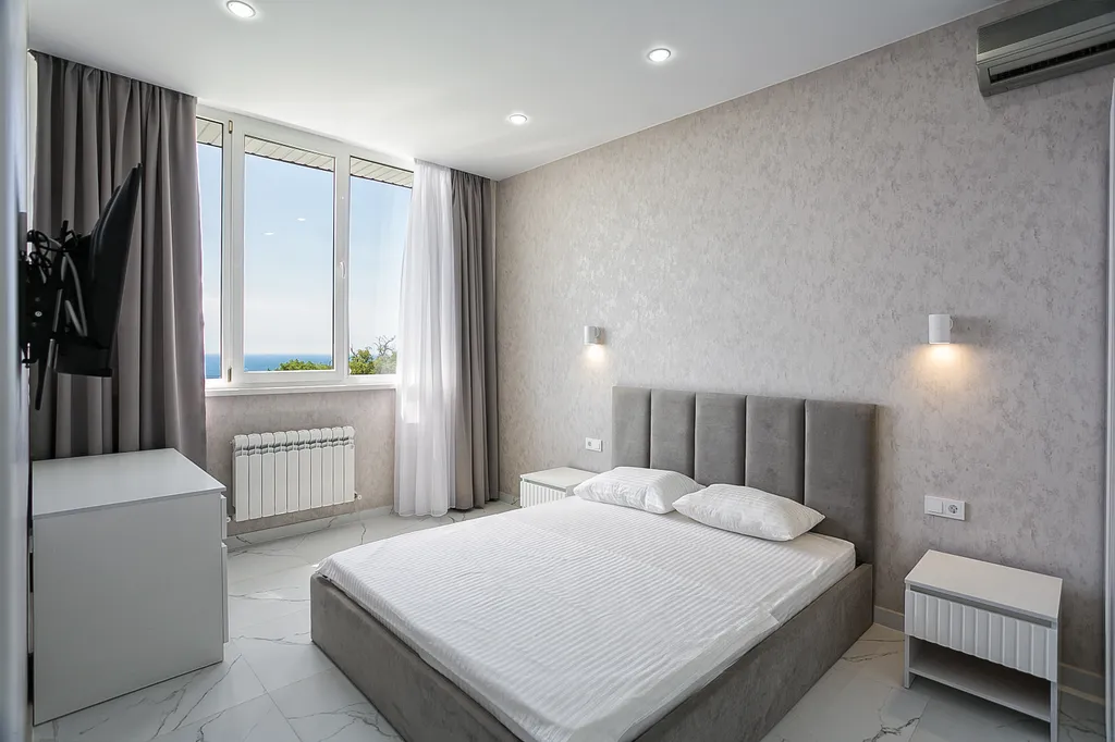 Апартаменты с двумя спальнями с бассейном на территории