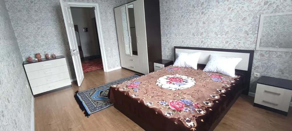 Квартира Трехкомнатная квартира в центре города, в 700 метрах от пляжа — Каспийск