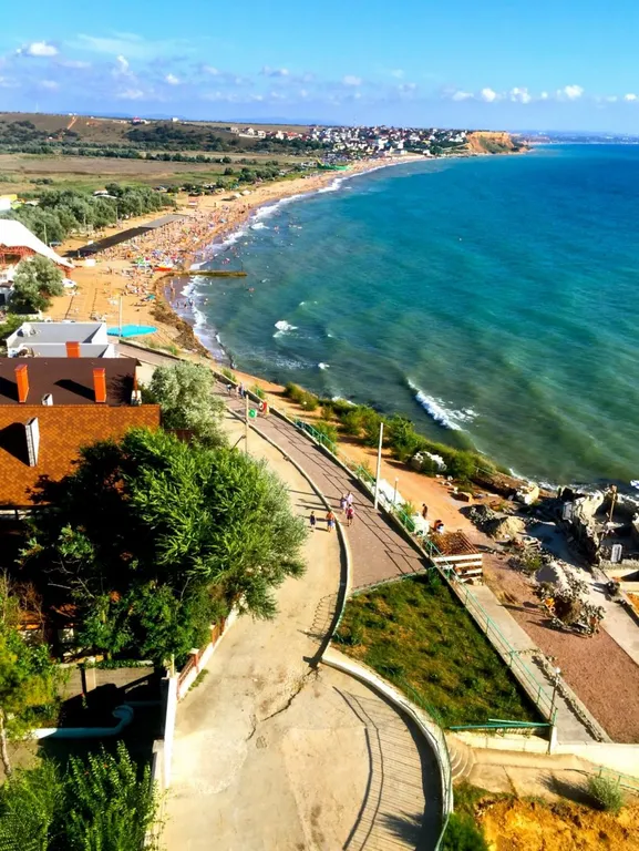 Уютные 4-х местные апартаменты с открытой террасой