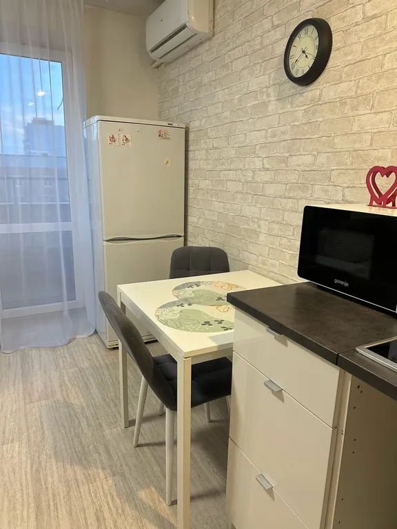 Студия с балконом