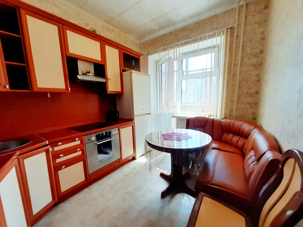 Уютная квартира в самом центре Сургута на проспекте Ленина 50