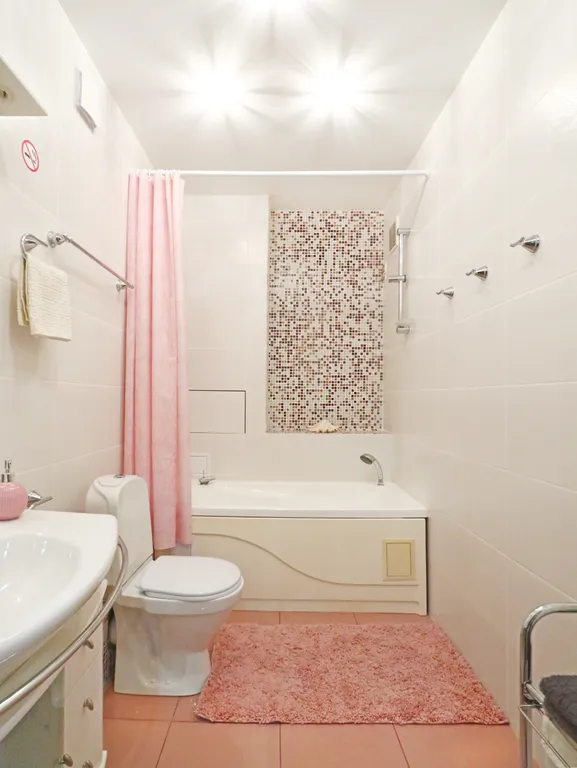 Красивая большая однокомнатная квартира в самом центре микрорайона ГГМ