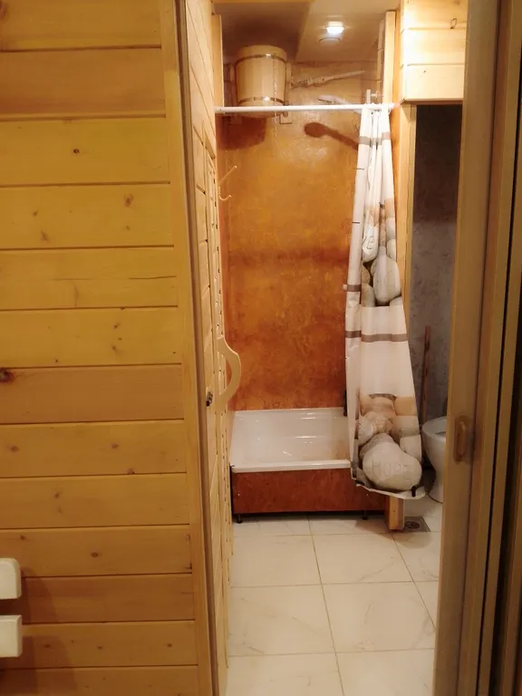 Отдельный номер в доме с баней на дровах и мангалом