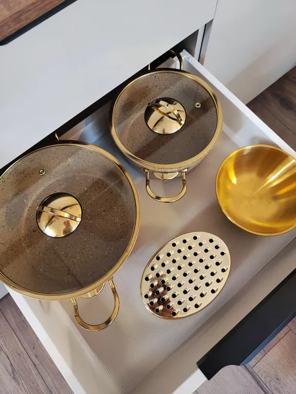 Новая шикарная трёхкомнатная квартира люкс