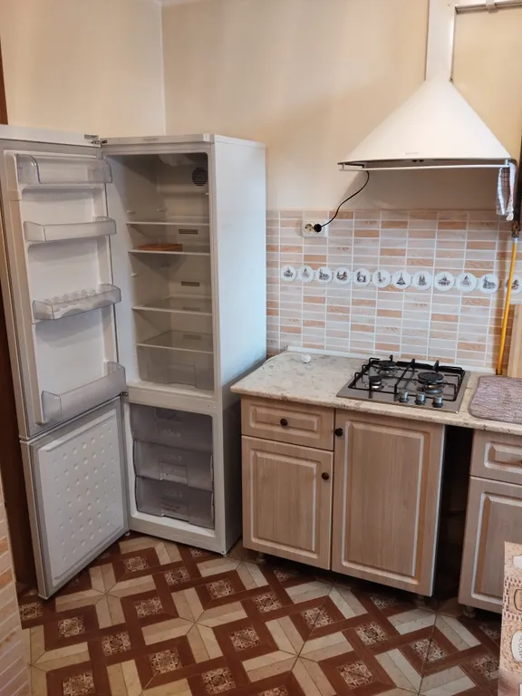 Коттедж Квартира с отдельным входом на ровном месте — Ялта