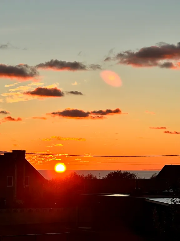 Дом-усадьба с видом на море с баней и беседкой