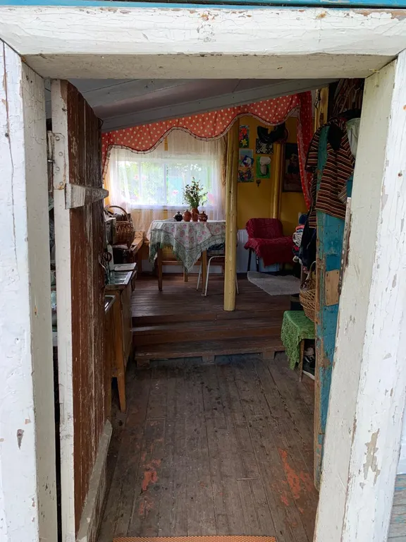 Дом в городе петрозаводске с красивым уединённым участком и баней