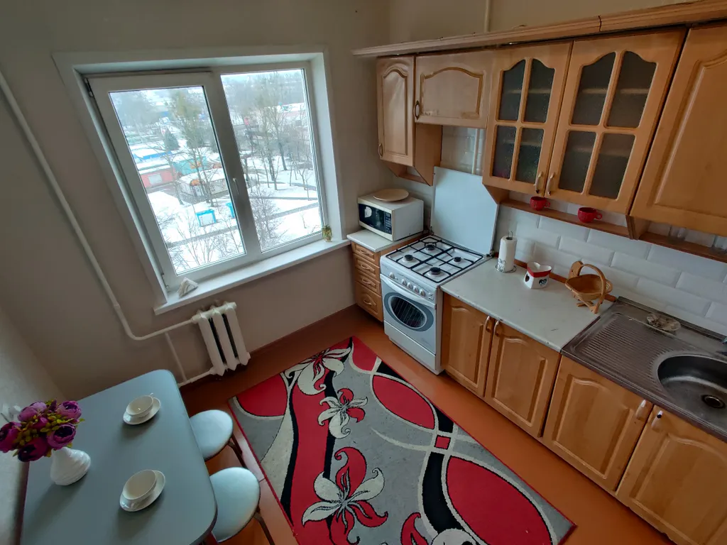 2-комнатная, 5 раздельных мест возле гипермаркета Евроопт