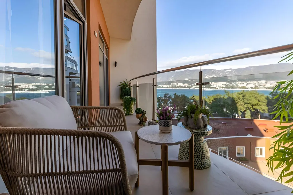 Роскошные апартаменты с видом на море