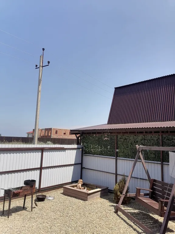 Домик на берегу Азовского моря