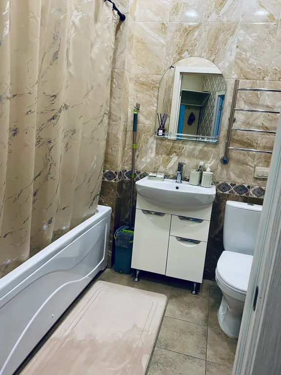 УЮТНАЯ КВАРТИРА,В ТИХОМ ЦЕНТРЕ ТУАПСЕ