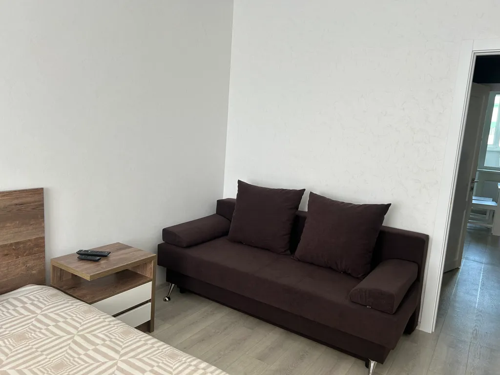 Современная квартира рядом с набережной