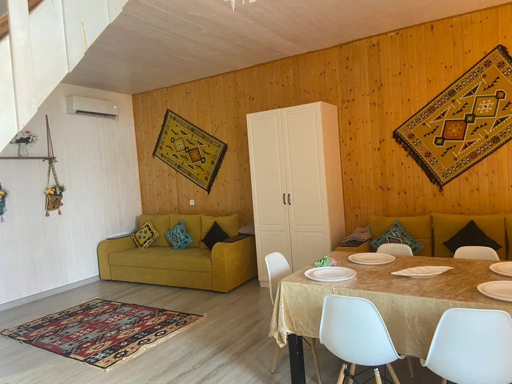 Домики на берегу Каспийского моря