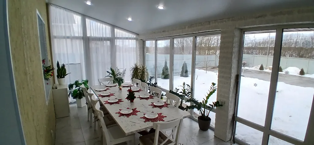 Большой уютный дом