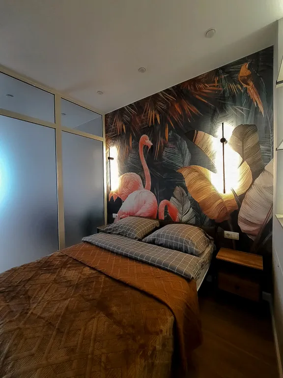 Уютная евродвушка в центре — до 4 гостей, Wi‑Fi, закрытая парковка.