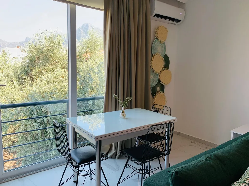 Уютный апартамент в современном охраняемом комплексе с видом на горы