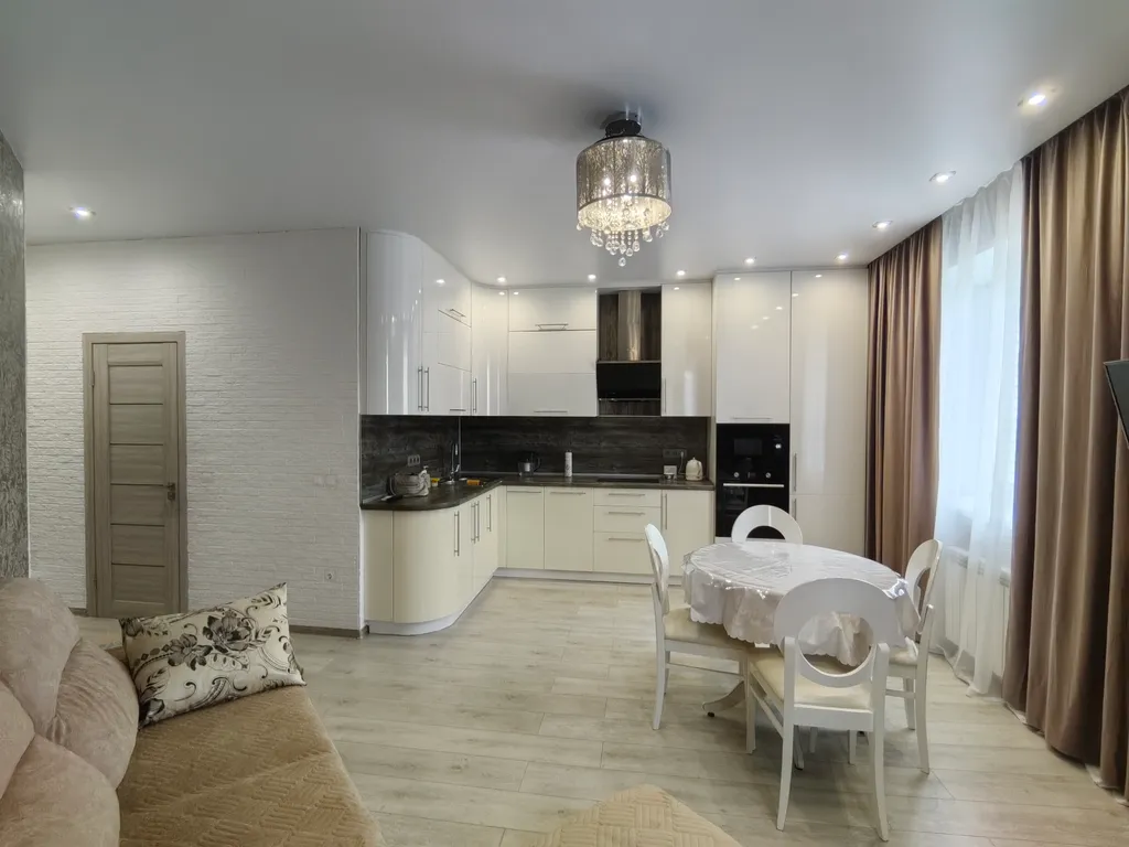 Видовая квартира в центре у парка