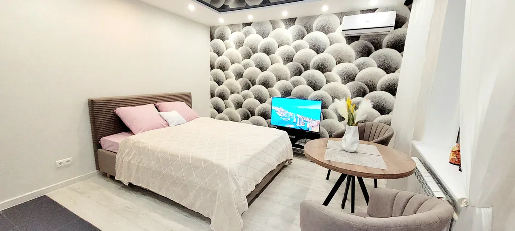 Шикарная студия рядом с Фантастикой и с больницей Семашко.