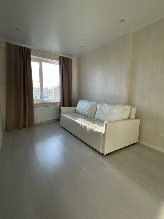 Новый дом, новая набережная, вид на Волгу центр академия