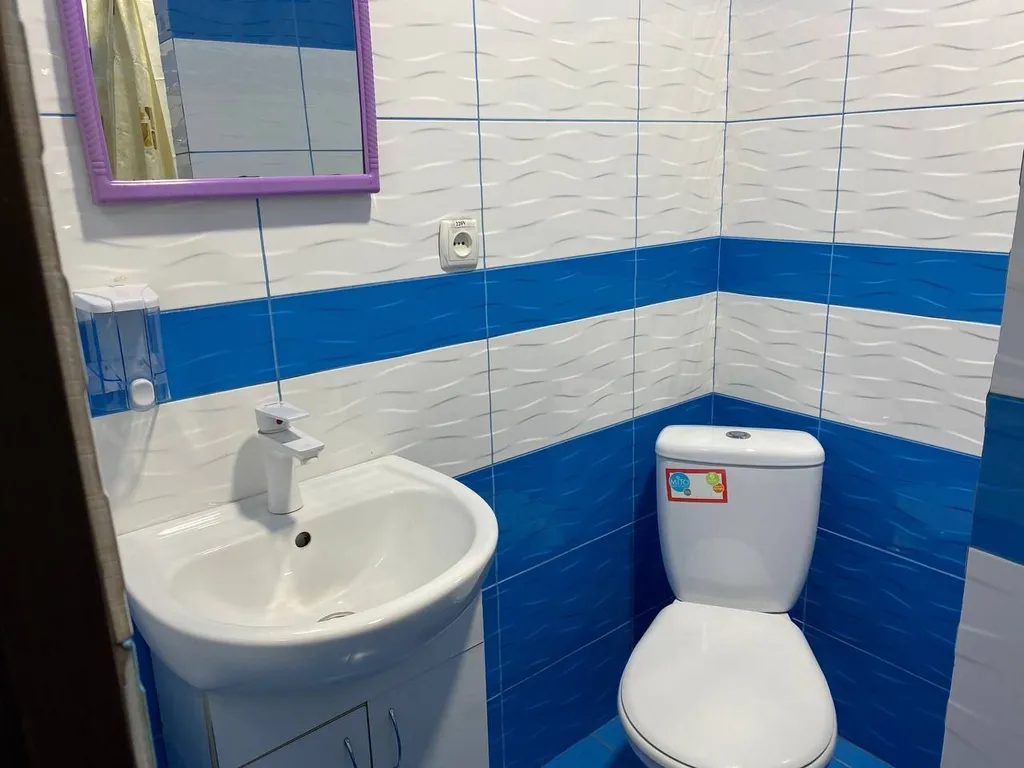 Пятиместный номер с кондиционером, собственным санузлом