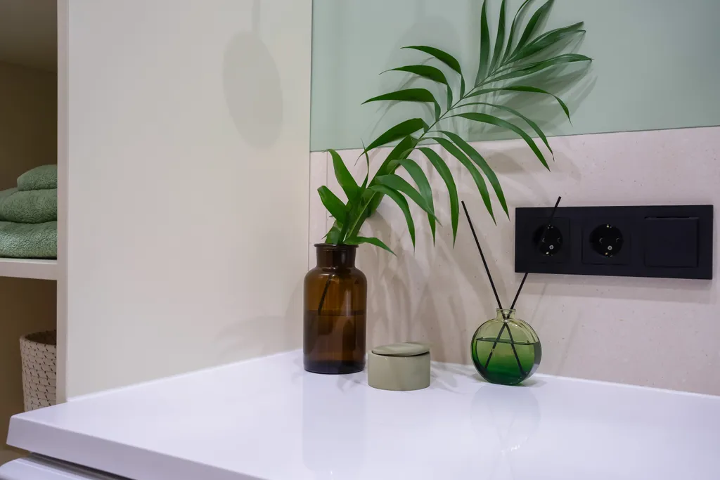 Комфортабельная евродвушка Меркурий с балконом у озера