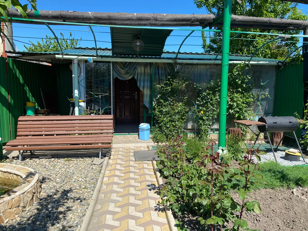 Гостевой домик со всеми удобствами недалёко от моря