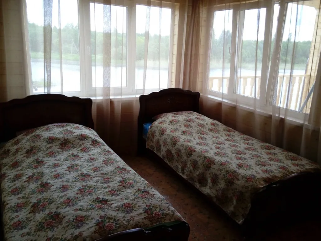 Дом для большой компании на берегу озера