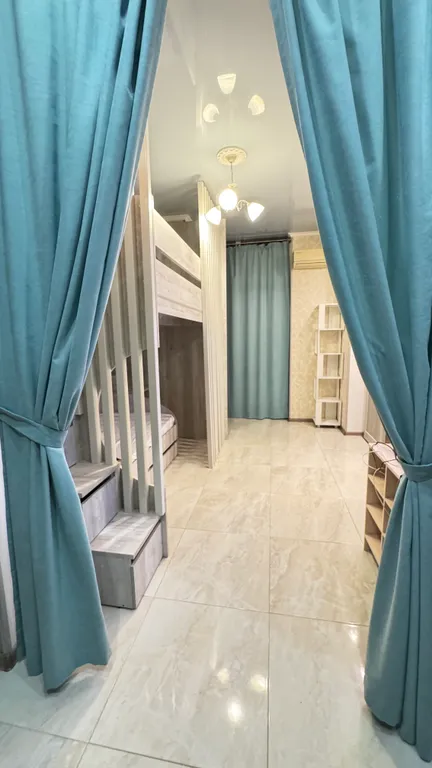 Уютная 2-комнатная современная квартира в центре