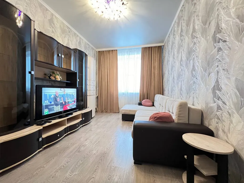 Двухкомнатная в центре в новом доме