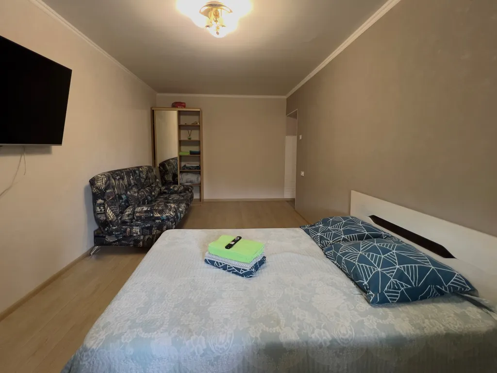 1комнатная квартира в шаговой доступности от парка им. Гагарина