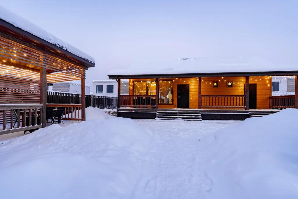 Уютный коттедж с горячей купелью и сауной - 10 минут от города