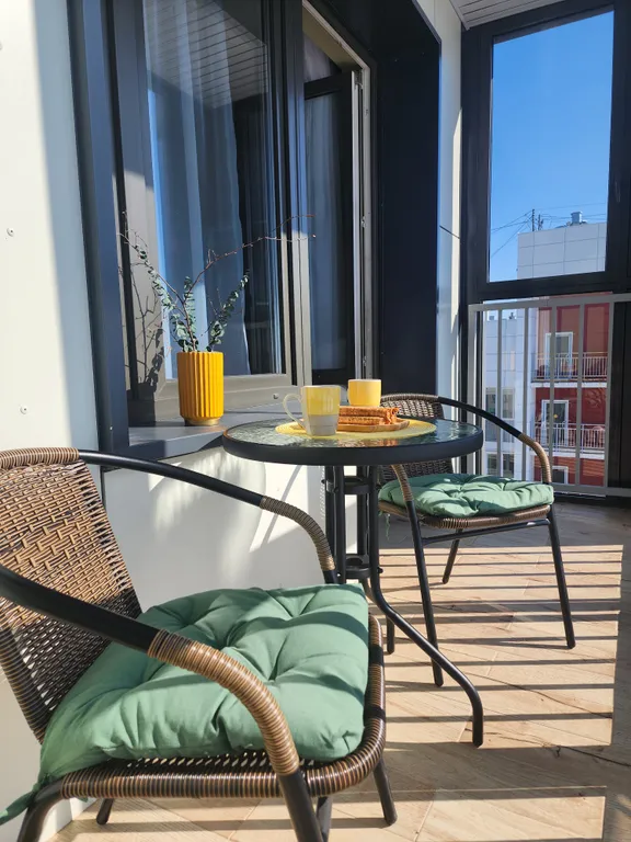 Новая студия с шикарным видом на Ангару