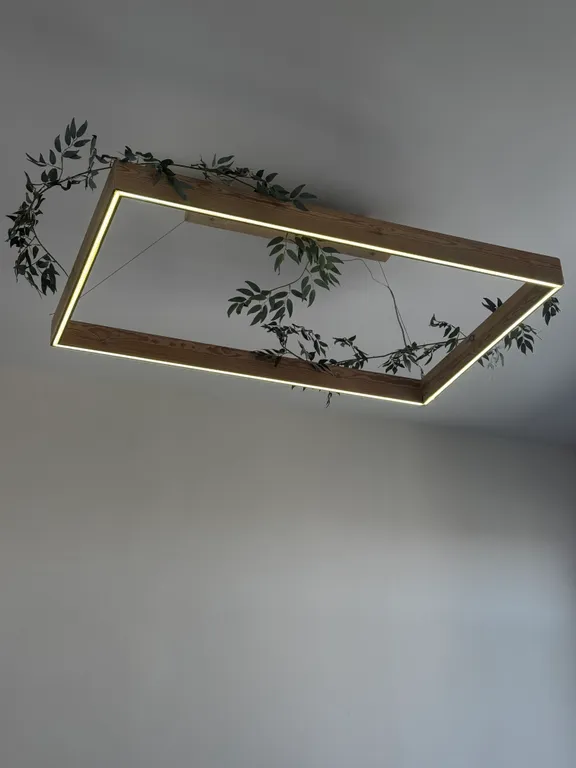 Двушка с антресольным этажом с проектором