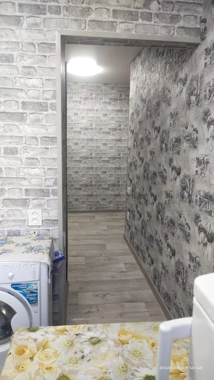 2х комн. квартира  с платной охраняемой парковкой во дворе