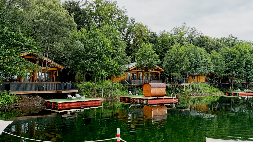 Коттедж Дом у озера для двоих — аренда посуточно в Уфа