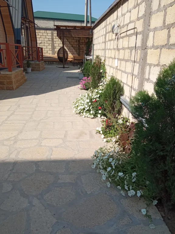 Домик на побережье Каспия